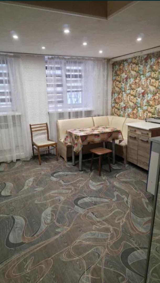 Гостинка, Харьков, Завод Малышева метро, Героев Харькова пр-т