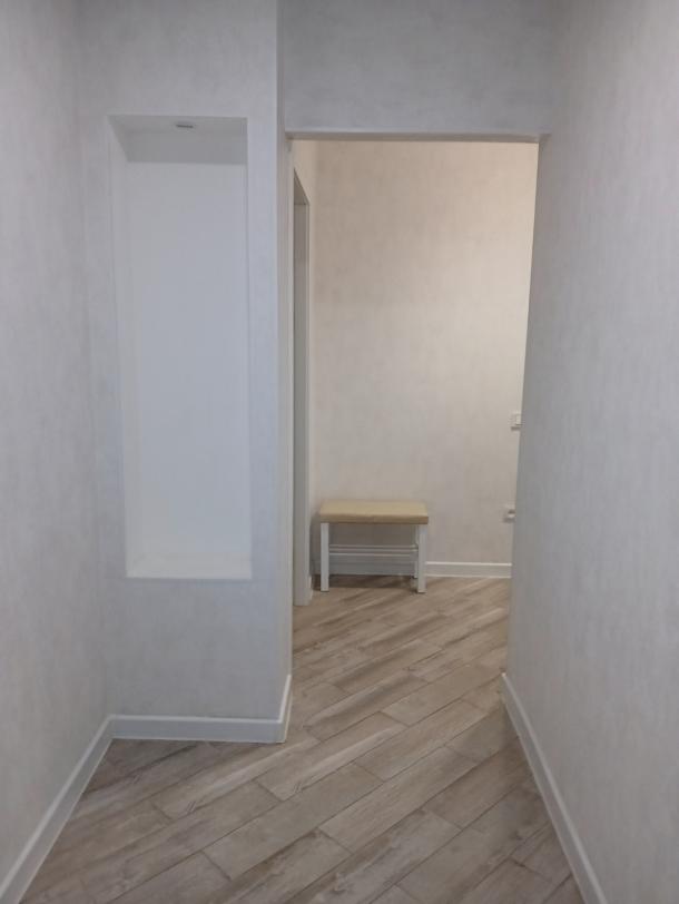 Квартира, 1-кімн., Харьков, 522м/р, Непокоренных (Героев Труда)