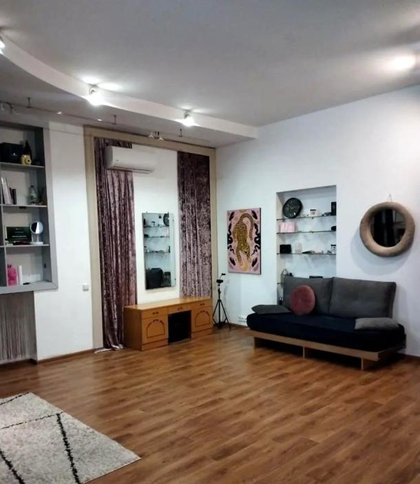 Квартира, 3-кімн., Харьков, Нагорный, Сумская