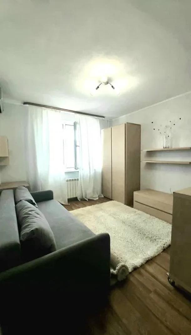 Квартира, 1-кімн., Харьков, Рогань жилмассив, 92-й бригады (Грицевца)