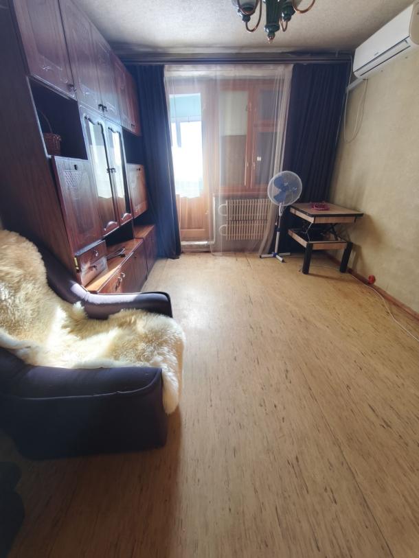 Квартира, 1-кімн., Харьков, Рогань жилмассив, Зубарева