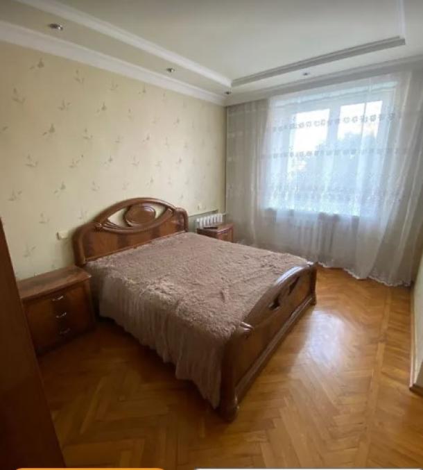 Квартира, 3-кімн., Харьков, Сосновая горка, Европейская (Новгородская)