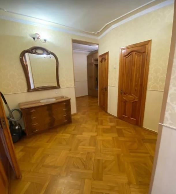 Квартира, 3-кімн., Харьков, Сосновая горка, Европейская (Новгородская)