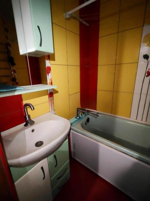 Квартира, 2-кімн., Харьков, 1 Северная Салтовка, Гвардейцев Широнинцев