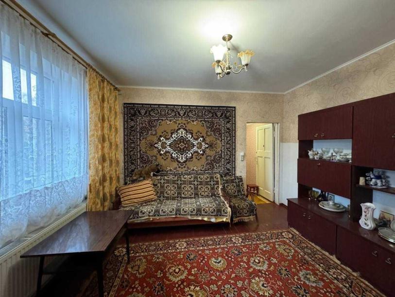 Квартира, 2-кімн., Чугуев, Чугуевский район