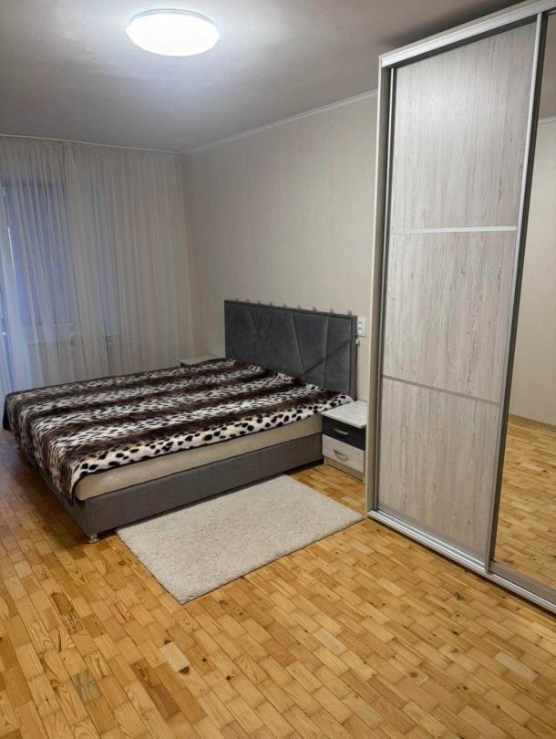 Квартира, 2-кімн., Харьков, Новые Дома, Льва Ландау пр.