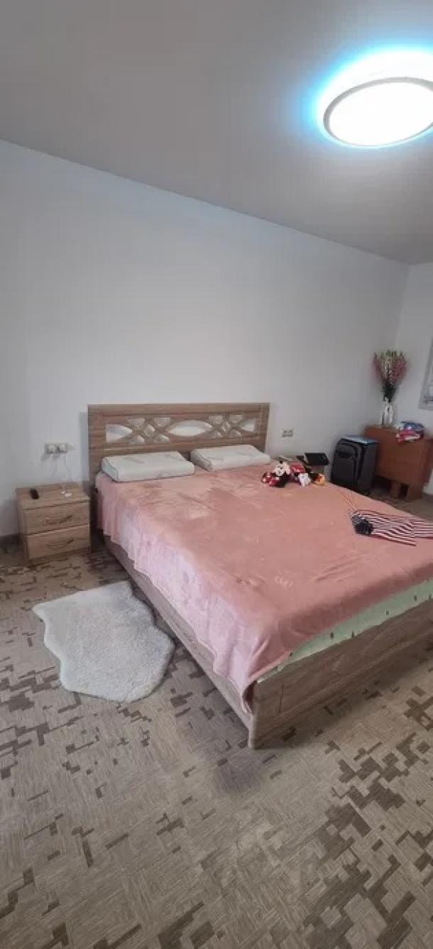 Квартира, 3-кімн., Харьков, 522м/р, Академика Барабашова