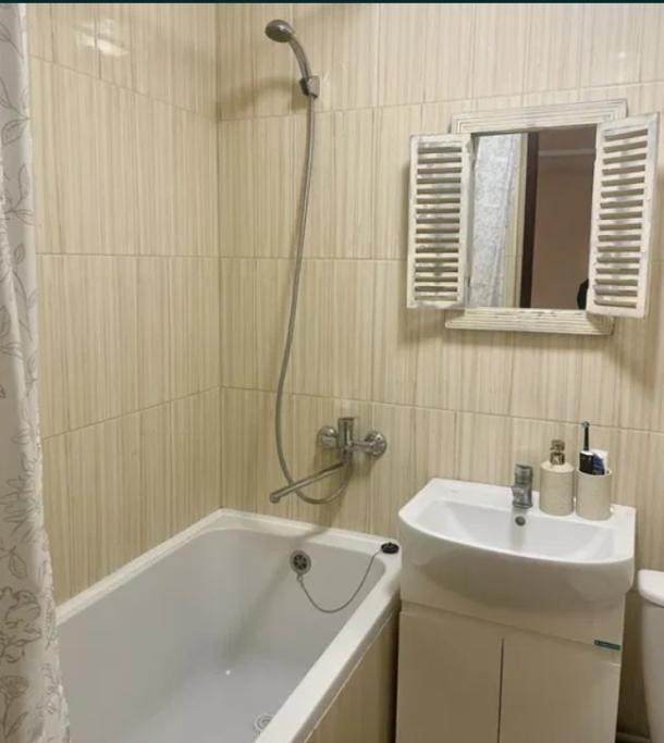 Квартира, 1-кімн., Харьков, 522м/р, Академика Павлова