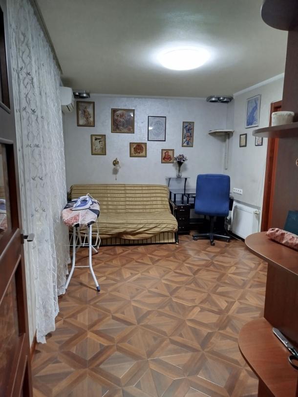 Квартира, 2-кімн., Харьков, Южный Вокзал, Кацарская