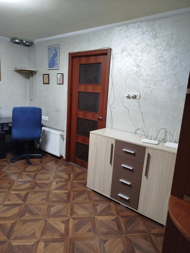 Квартира, 2-кімн., Харьков, Южный Вокзал, Кацарская