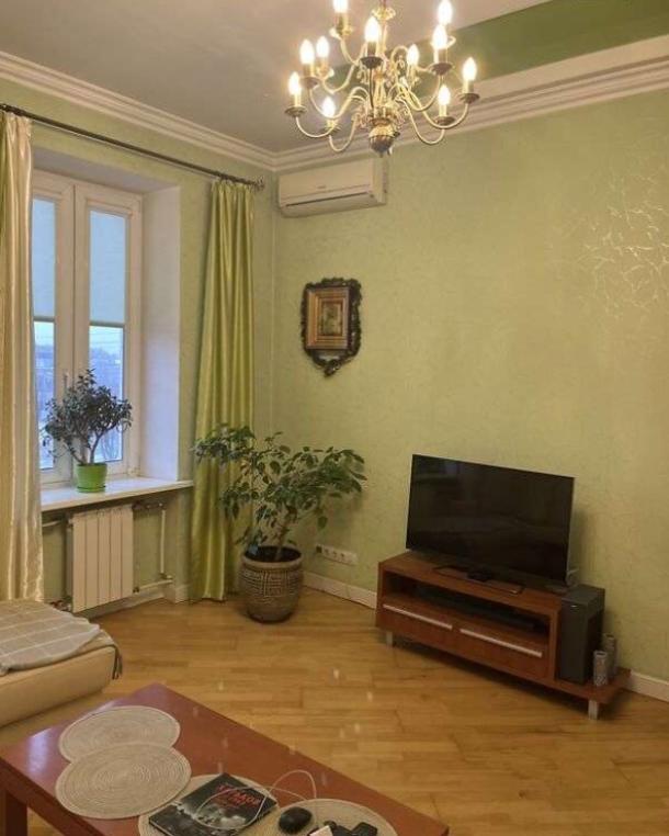 Квартира, 4-кімн., Харьков, Завод Малышева метро, Героев Харькова пр-т