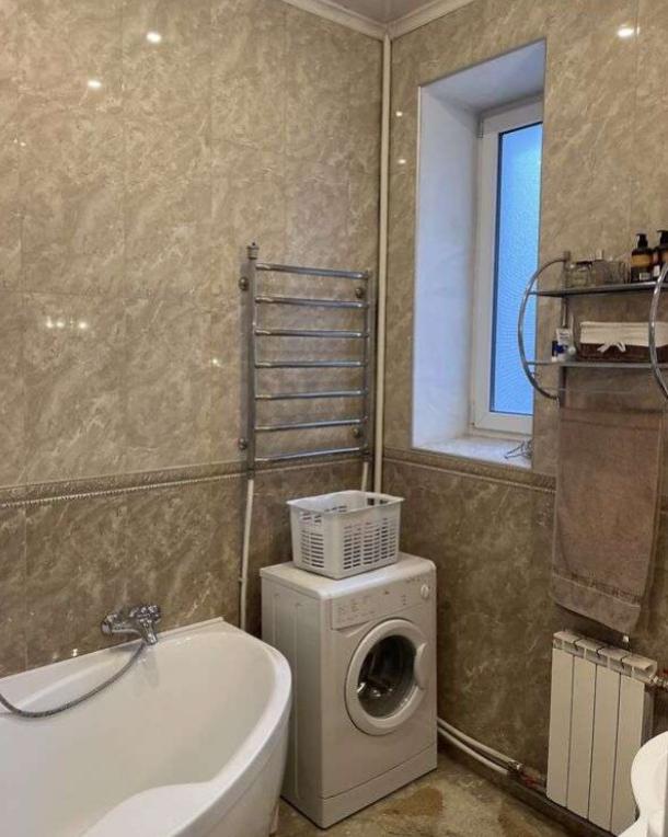 Квартира, 2-кімн., Харьков, Завод Малышева метро, Героев Харькова пр-т