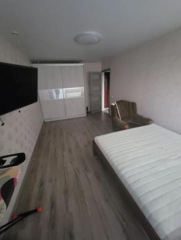 Квартира, 1-кімн., Харьков, 606м/р, Тракторостроителей просп.