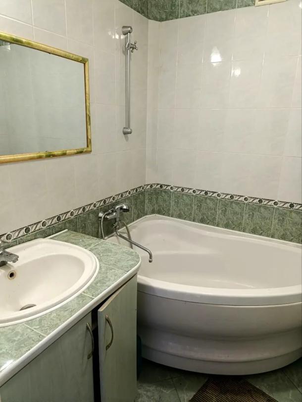 Квартира, 2-кімн., Харьков, 522м/р, Валентиновская