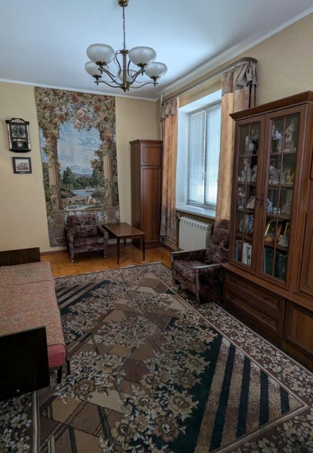 Квартира, 3-кімн., Харьков, Защитников Украины метро, Академика Павлова