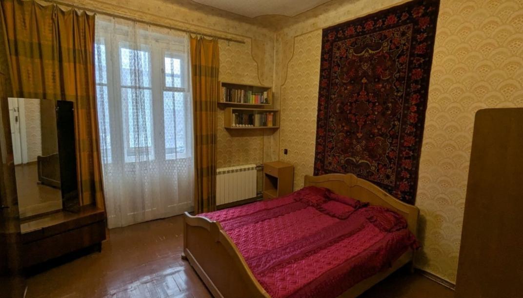 Квартира, 3-кімн., Харьков, Защитников Украины метро, Академика Павлова