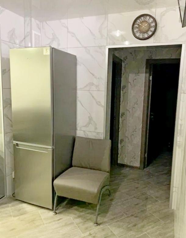 Квартира, 2-кімн., Харьков, Алексеевка, Ахсарова