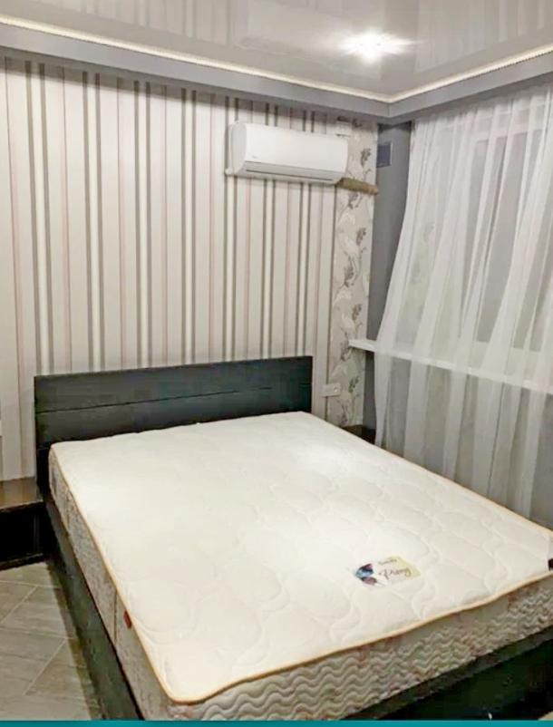 Квартира, 2-кімн., Харьков, Алексеевка, Ахсарова