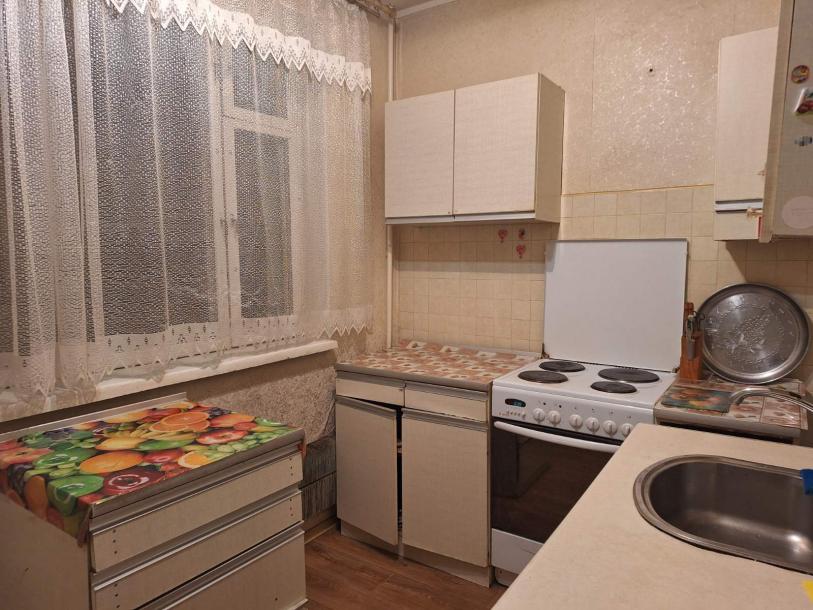 Квартира, 4-кімн., Харьков, Новые Дома, Каденюка (Танкопия)