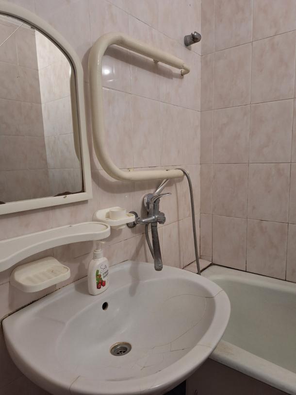 Квартира, 4-кімн., Харьков, Новые Дома, Каденюка (Танкопия)