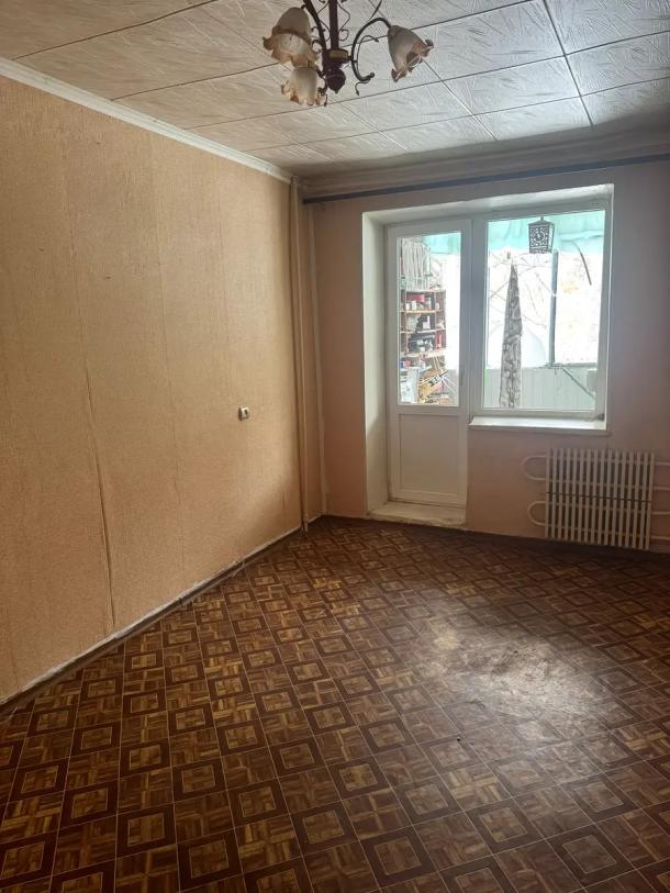 Квартира, 3-кімн., Харьков, Павлово Поле, Старицкого