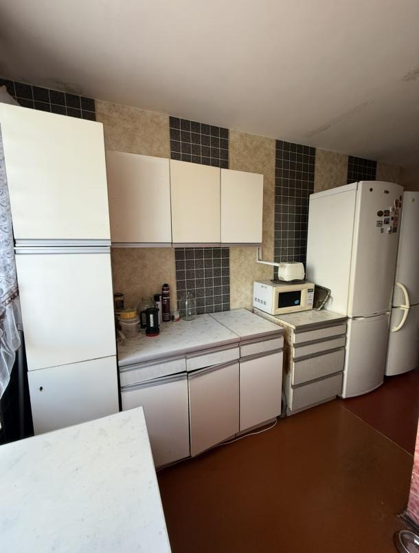 Квартира, 3-кімн., Харьков, 524м/р, Гвардейцев Широнинцев