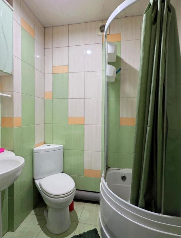 Квартира, 5-кімн., Харьков, Павлово Поле, 23 Августа