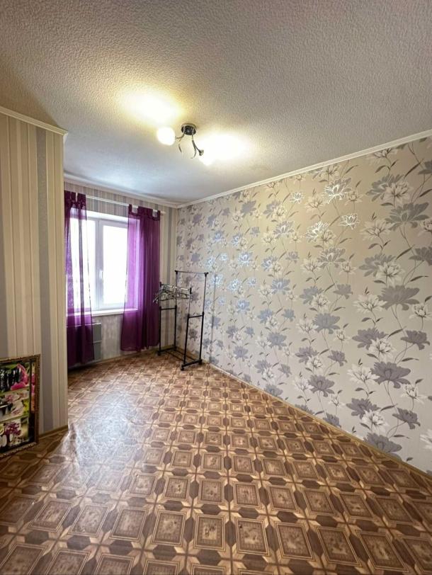 Квартира, 4-кімн., Новопокровка, Чугуевский район, Весича