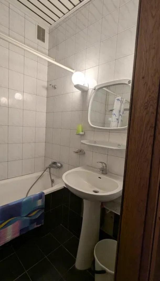 Квартира, 3-кімн., Харьков, Защитников Украины метро, Героев Харькова пр-т