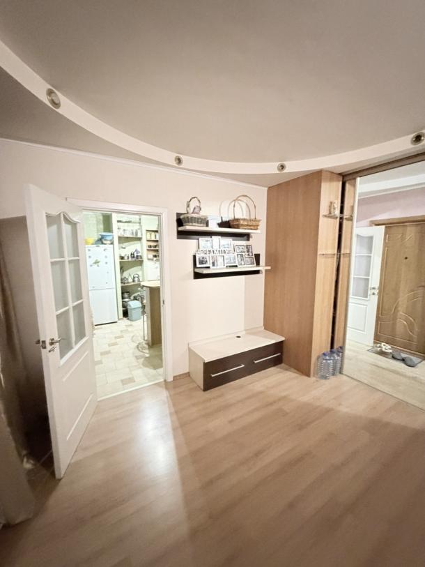 Квартира, 2-кімн., Харьков, 626м/р, Велозаводская