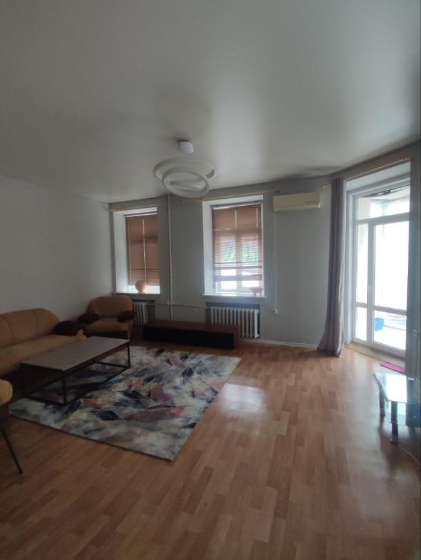 Квартира, 4-кімн., Харьков, Центр, Сумская