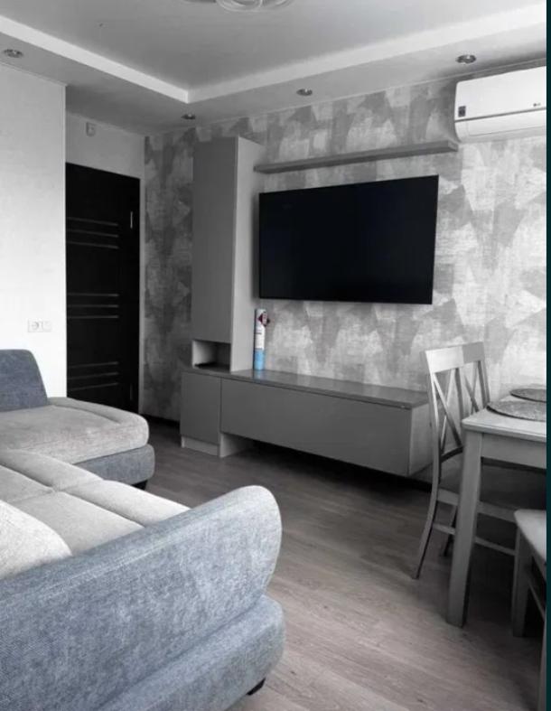 Квартира, 4-кімн., Харьков, 1 Северная Салтовка, Леся Сердюка (Командарма Корка)