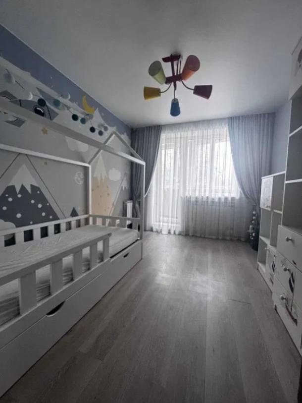 Квартира, 4-кімн., Харьков, 1 Северная Салтовка, Леся Сердюка (Командарма Корка)