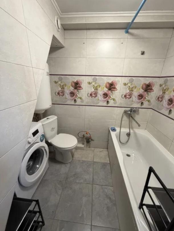 Квартира, 1-кімн., Харьков, Защитников Украины метро, Героев Харькова пр-т