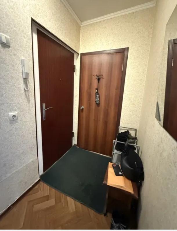 Квартира, 1-кімн., Харьков, 608м/р, Непокоренных (Героев Труда)