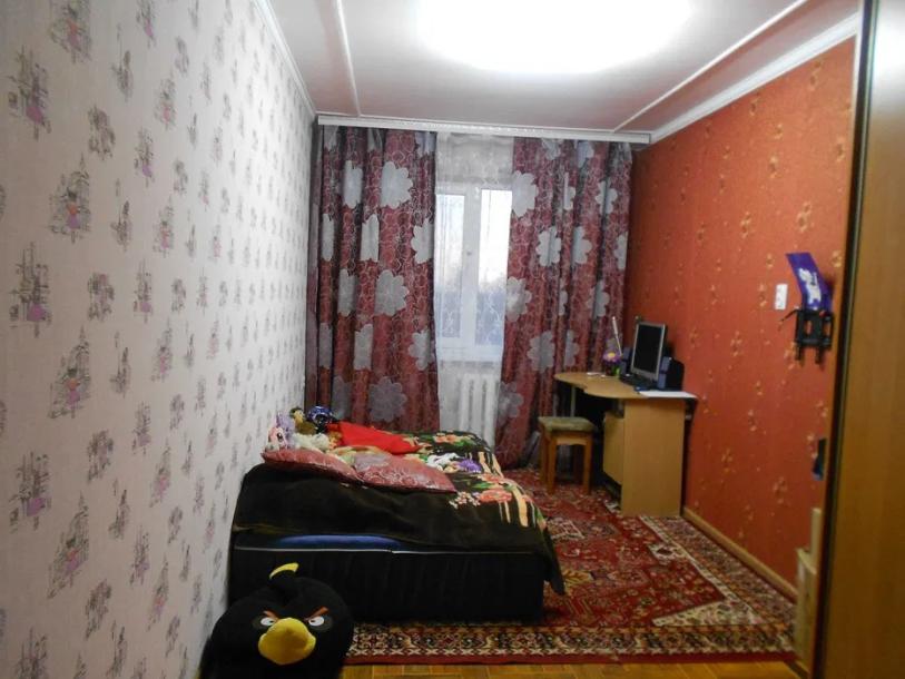 Квартира, 3-кімн., Харьков, Новые Дома, Ньютона