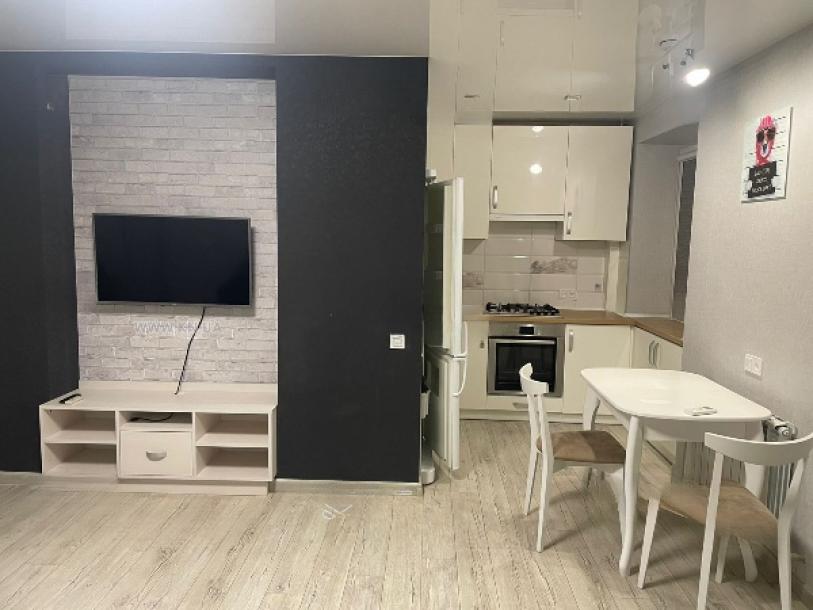 Квартира, 1-кімн., Харьков, Павлово Поле, Космонавтов