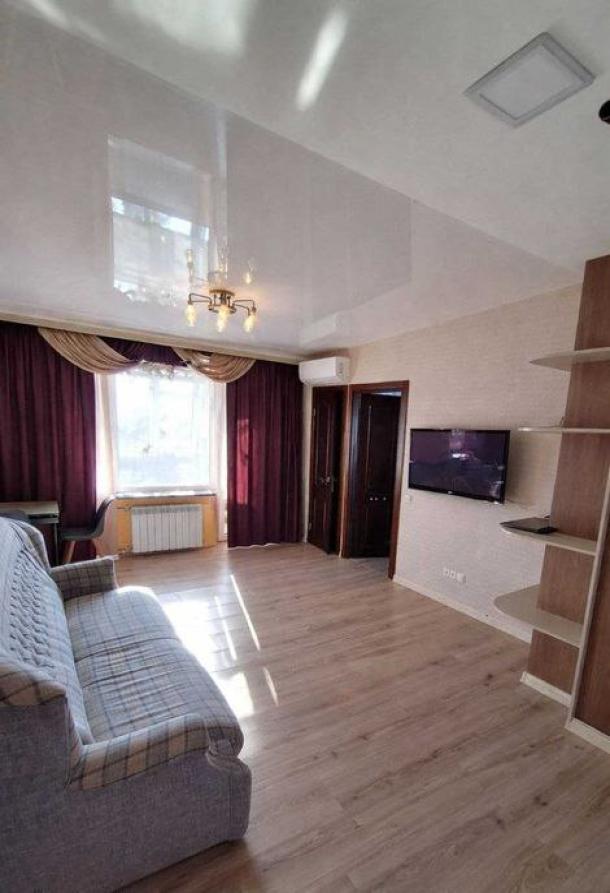 Квартира, 2-кімн., Харьков, Старая Салтовка, Академика Павлова