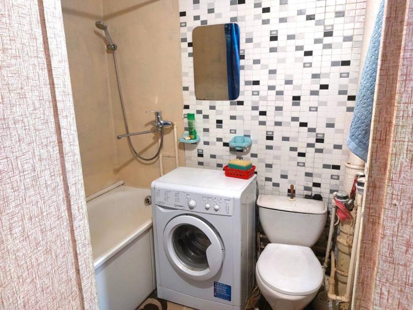 Квартира, 1-кімн., Харьков, Рогань жилмассив, 92-й бригады (Грицевца)