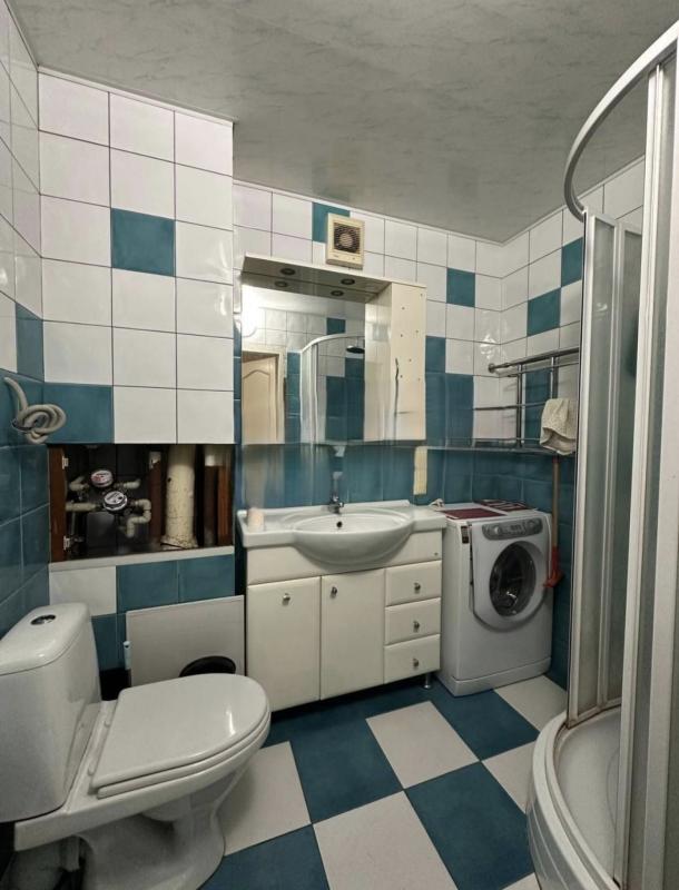 Квартира, 3-кімн., Харьков, 522м/р, Валентиновская