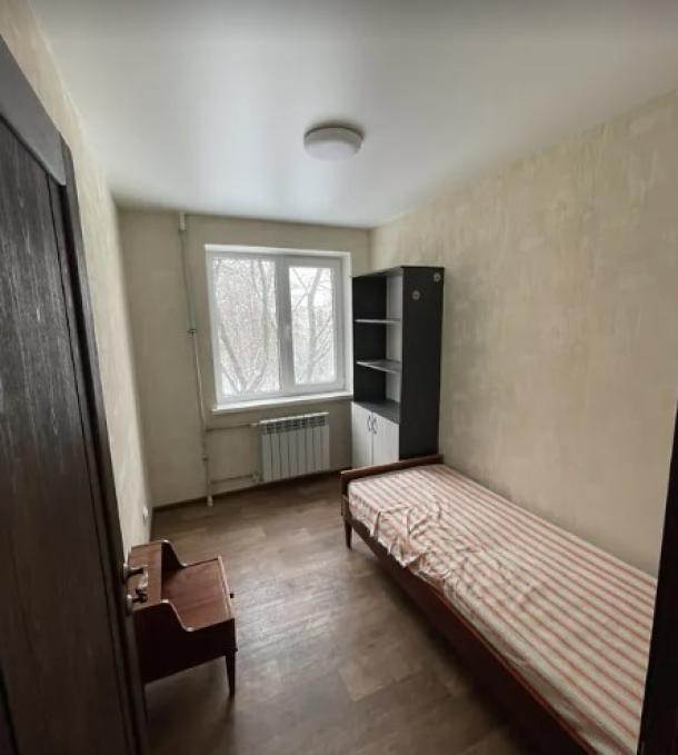 Квартира, 3-кімн., Харьков, 608м/р, Гвардейцев Широнинцев