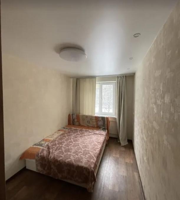 Квартира, 3-кімн., Харьков, 608м/р, Гвардейцев Широнинцев