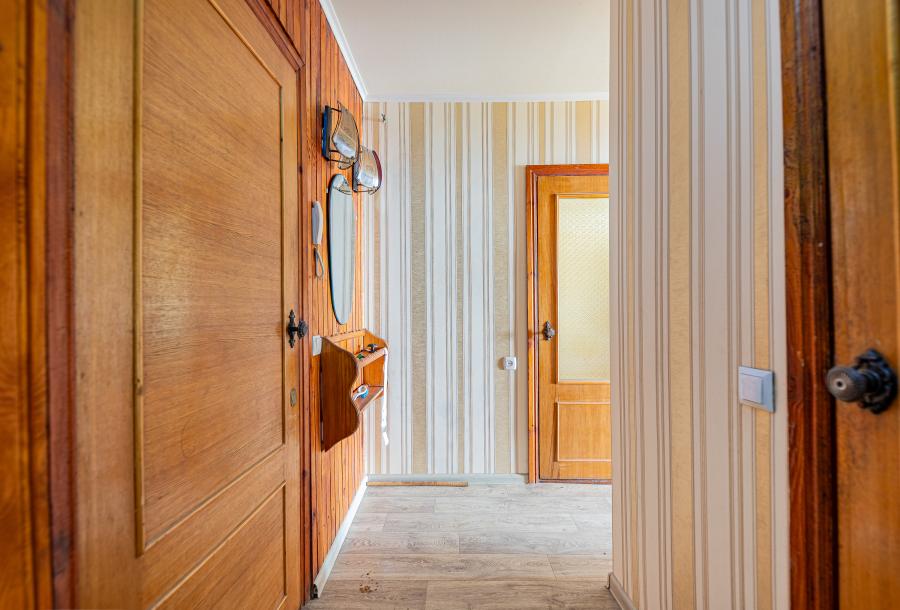 Квартира, 2-кімн., Харьков, Павлово Поле, Космонавтов