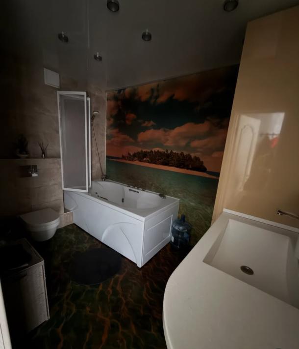 Квартира, 3-кімн., Харьков, 522м/р, Непокоренных (Героев Труда)