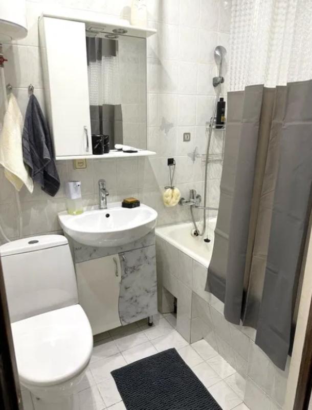 Квартира, 2-кімн., Харьков, Бавария, Ново-Баварский пр.