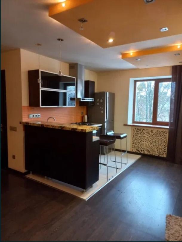 Квартира, 3-кімн., Харьков, Жуковского поселок, Астрономическая