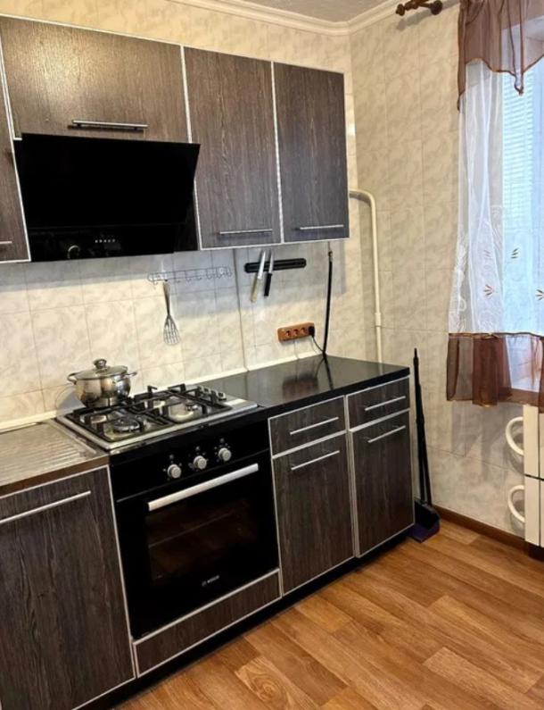 Квартира, 1-кімн., Малиновка, Чугуевский район