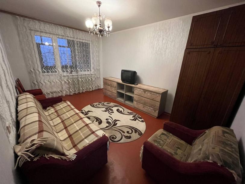 Квартира, 2-кімн., Харьков, 533м/р, Непокоренных (Героев Труда)