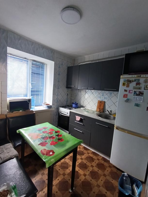 Квартира, 2-кімн., Харьков, Павлово Поле, Космонавтов