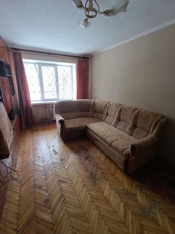 Квартира, 2-кімн., Харьков, Павлово Поле, Космонавтов